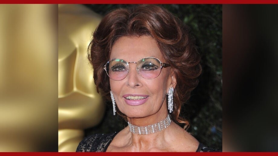Legendary Beauty Sophia Loren Makes A Comeback After 9 Years 15