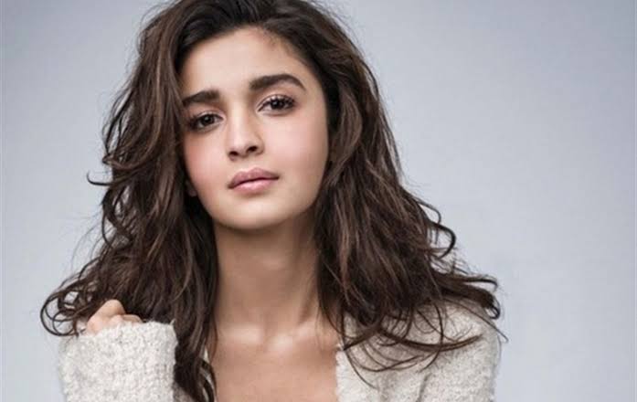 Alia Heads For Rajamouli, Will Resume With Bhansali In A Week 25