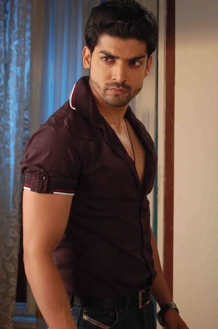 Gurmeet Choudhary Tells About The Year That Was, And What Lies Ahead. 37