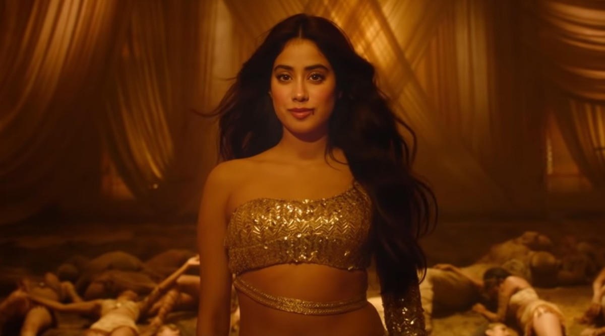 Janhvi Kapoor Tells Subhash K Jha Why Her New Film Roohi Is Important For Her 12